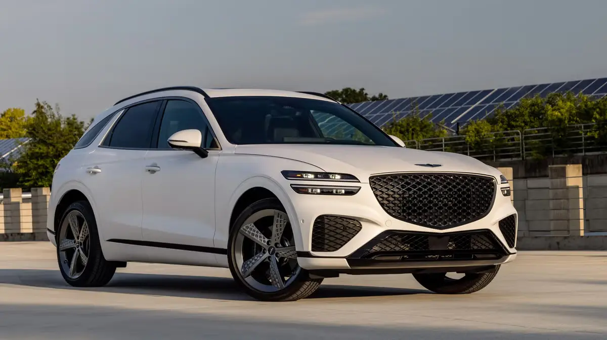 2025 GENESIS Gv70
