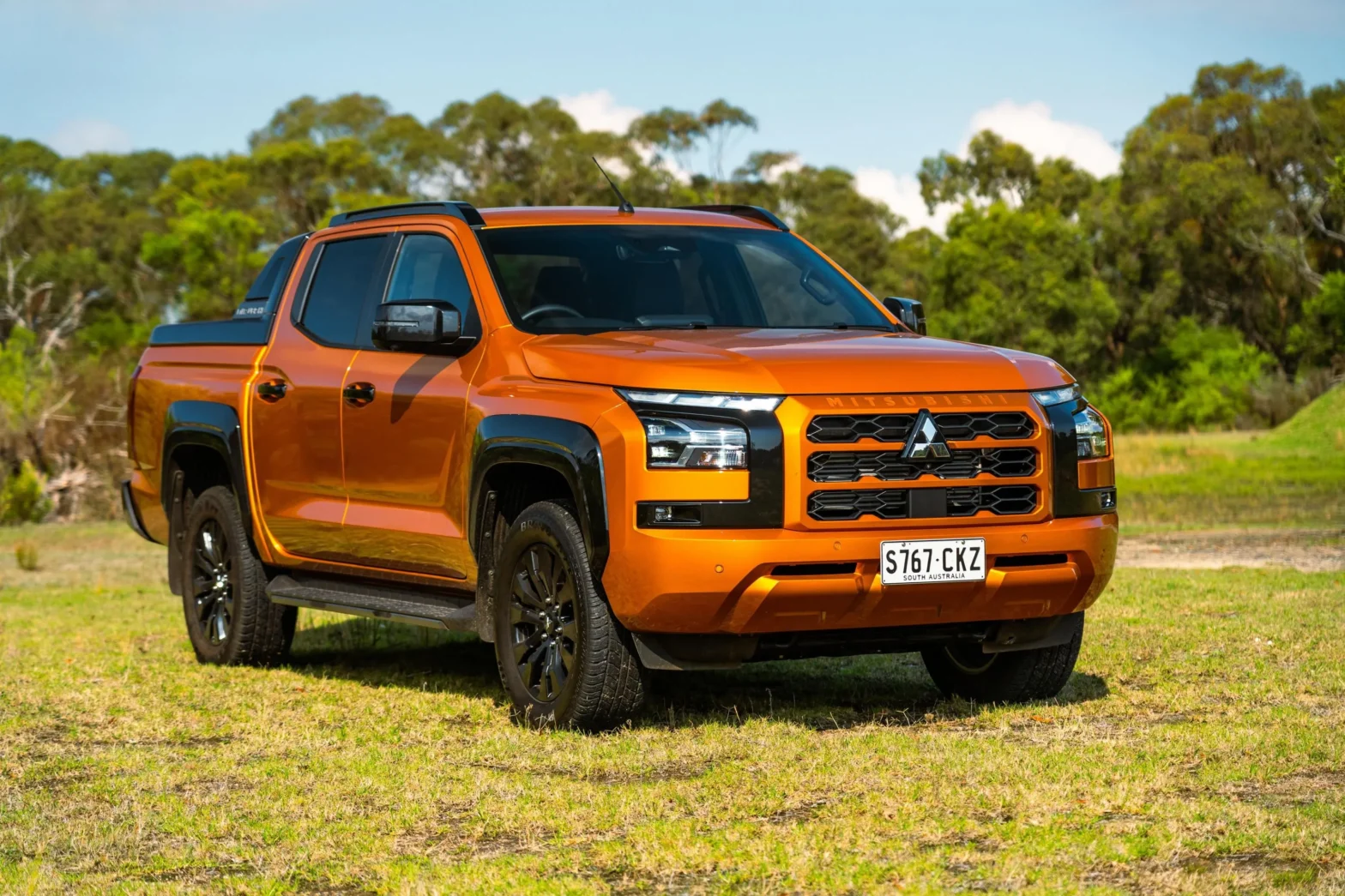 2025 MITSUBISHI Triton