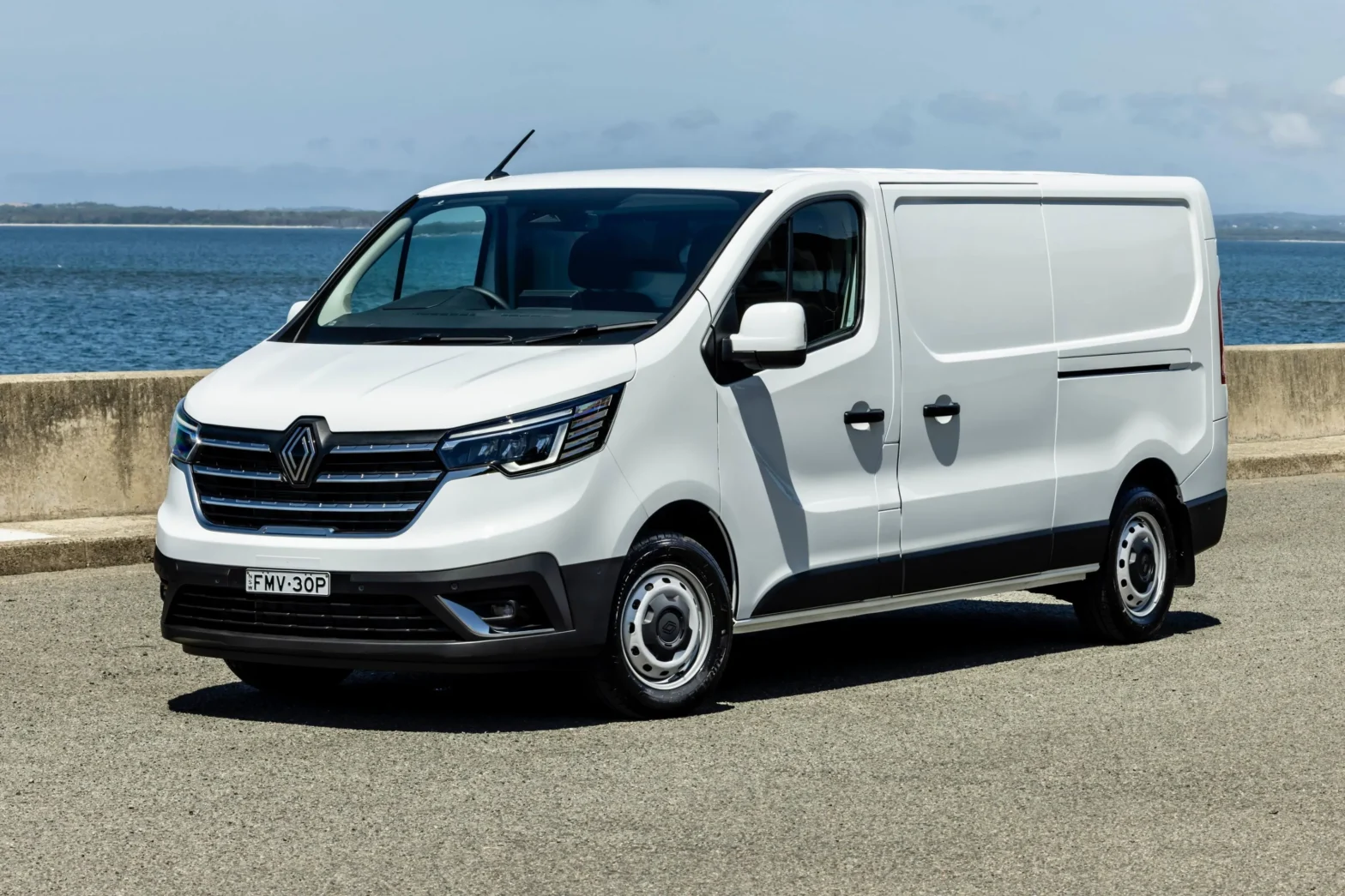 2025 RENAULT Trafic