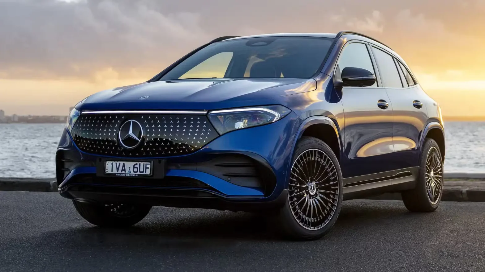 2025 MERCEDES Eqa